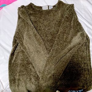 Very warm and fuzzy. Only worn twice.